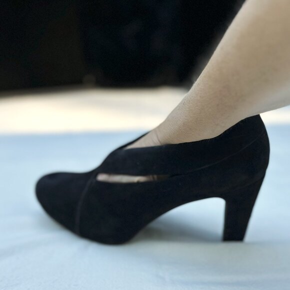 Eileen Fisher Peek Vero Cuoio Black Suede Shootie 9.5 - Picture 1 of 14
